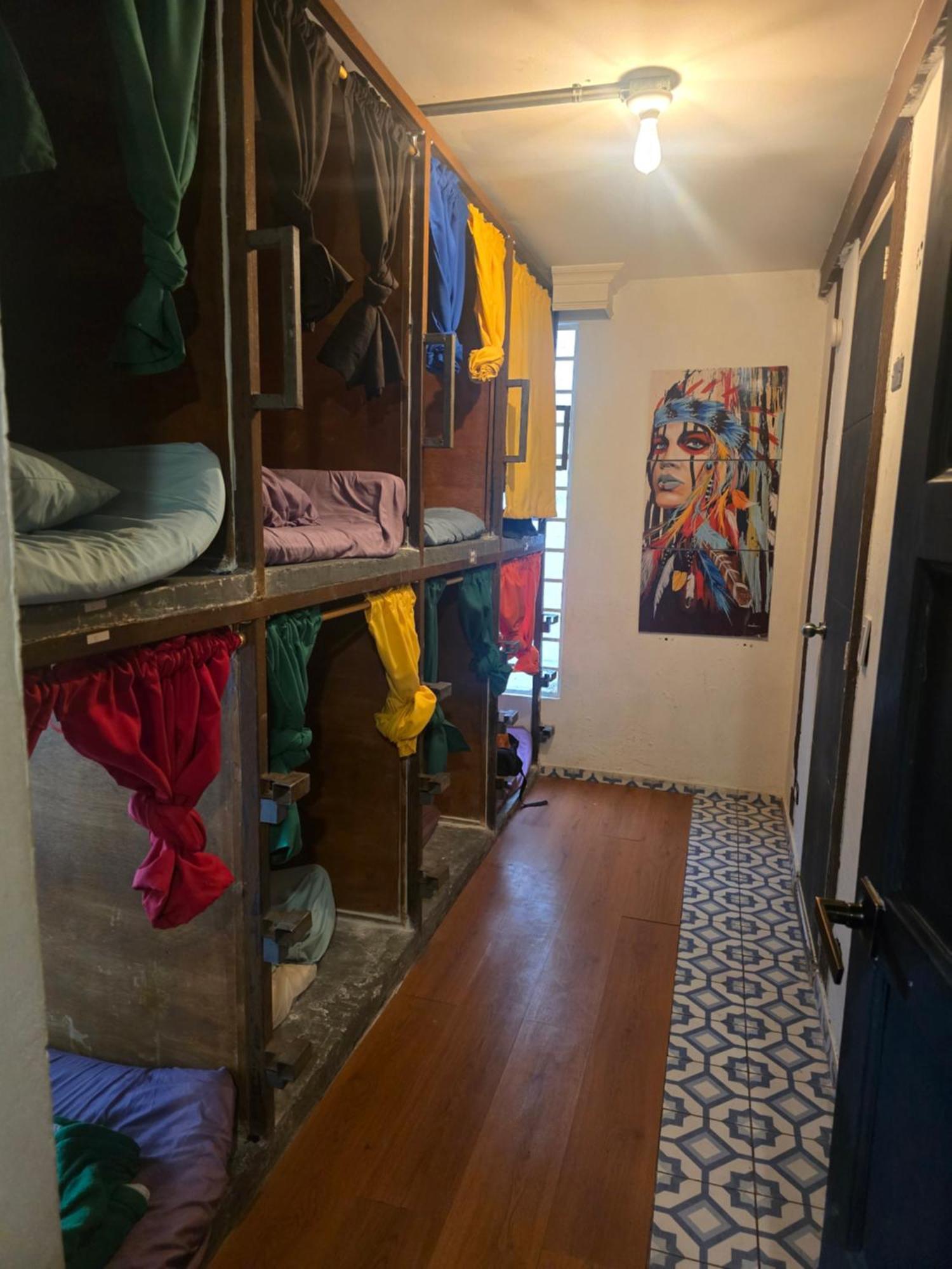 Portelli Hostal Zona G- Para Extranjeros Μπογκοτά Εξωτερικό φωτογραφία